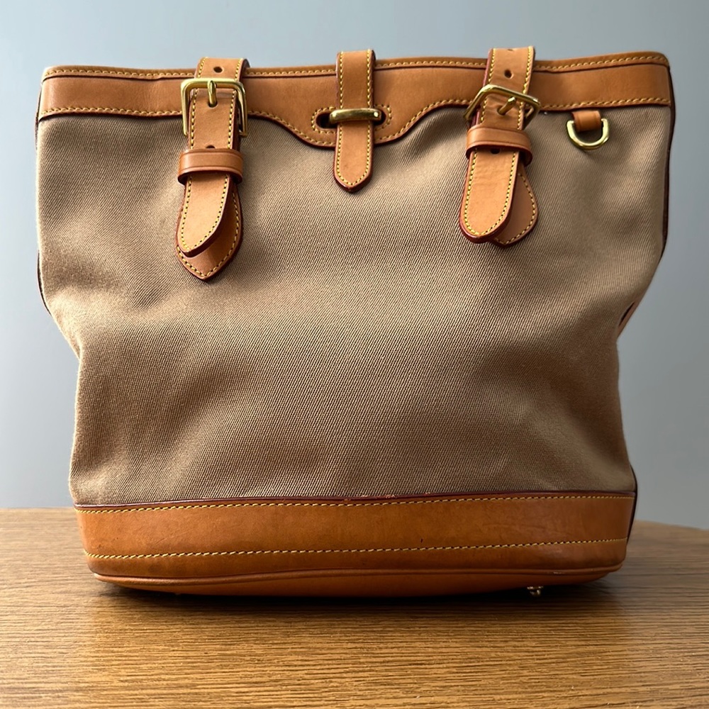 Dooney & Bourke Tan Purse